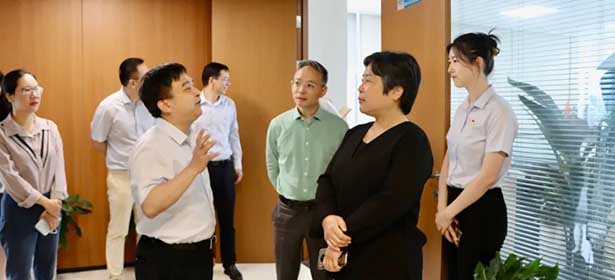 物產(chǎn)中大集團黨委委員、監(jiān)事長駱敏華率隊赴寧波公司開展主題教育調(diào)研